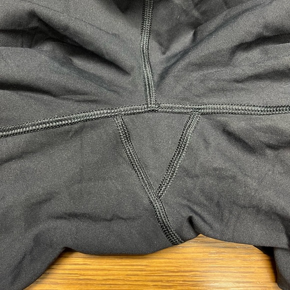 Lululemon Revitalize Crop - Picture 6 of 7